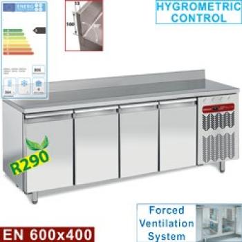 TP4N/HA-R2 (25) Konditorei-Bäckerei Kühltisch mit Aufkantung, Umluft, 4 Türen EN 600x400, 760 Liter